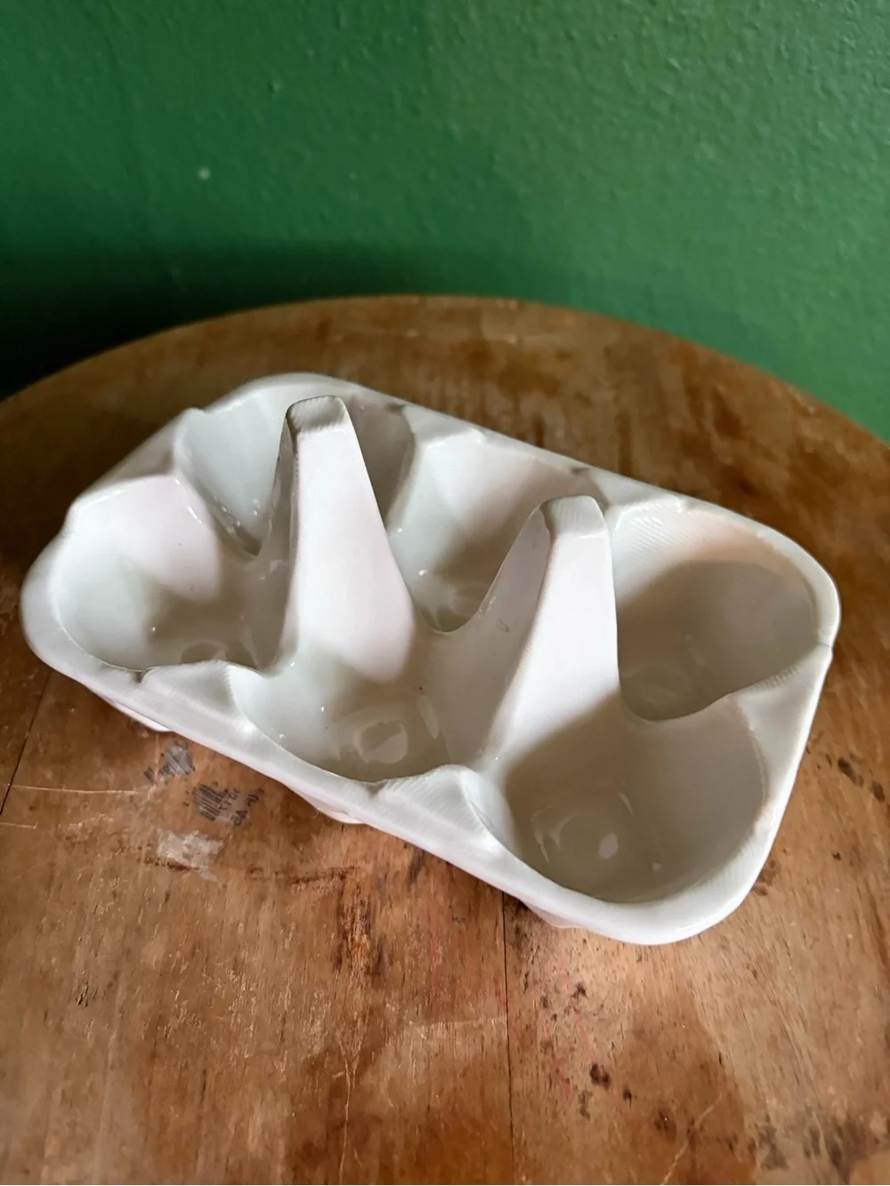 Vintage White Ceramic Egg Carton fits 6 eggs